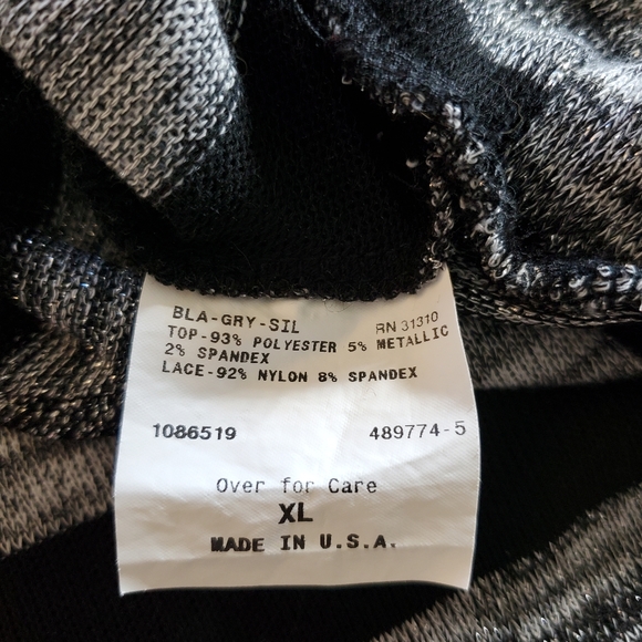 Iz Byer Black Gray Silver Striped Knit Sweater Top Size XL NWOT - Picture 8 of 16